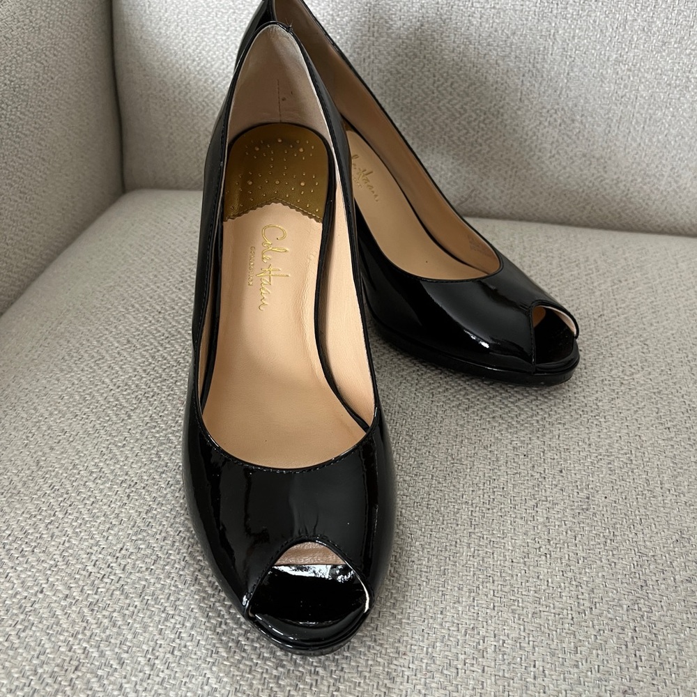 Shoes classic pumps